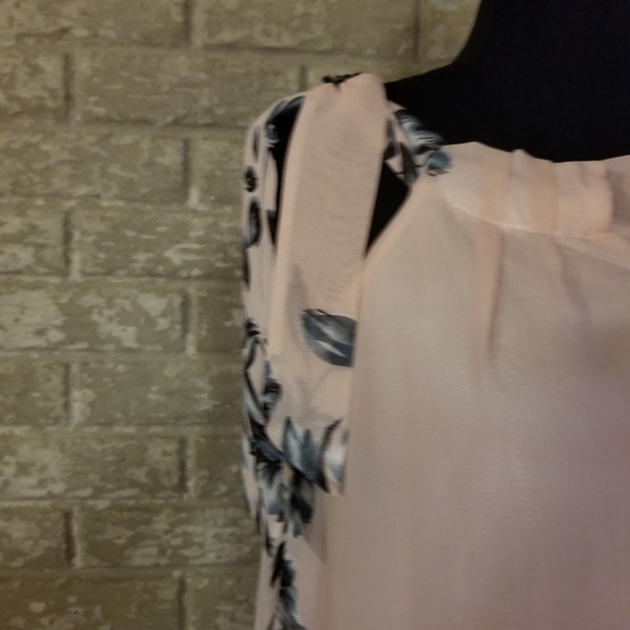 🥳🥳 2X HOST PICK🥳🥳 Beautiful Summer Flowered long dress - Picture 9 of 11